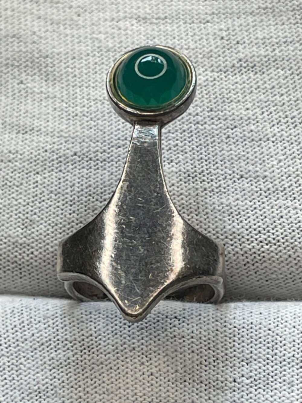 Vintage Signed Modernist Green Onyx Shield Geometric Adjustable Ring 6.25